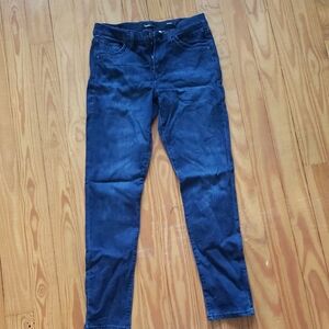 Dark Blue Denim Jeans. Supplies Brand mid rise